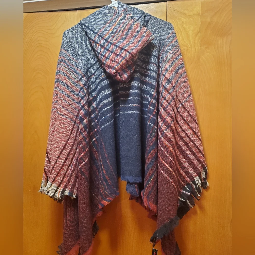 Bijorca Hoodie Poncho One Size NWT - Picture 2 of 5